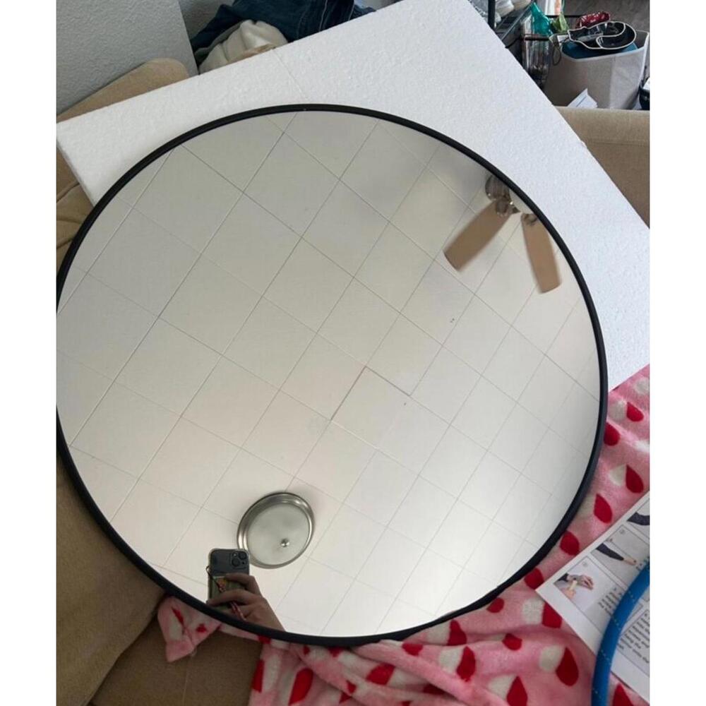 oval mirror